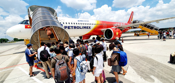 Vietjet báo lãi nhờ đầu tư dự án và dịch vụ hàng không - Ảnh 1.