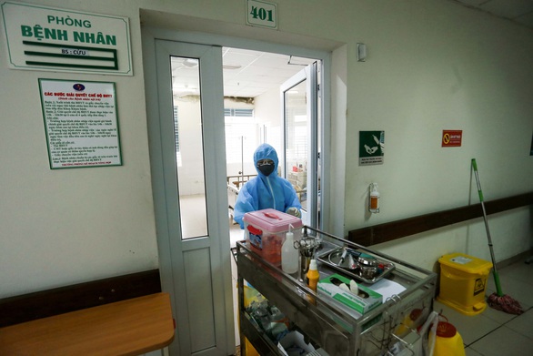 Một ca COVID-19 ở Bệnh viện Bệnh nhiệt đới trung ương đi ăn giỗ, ăn cưới - Ảnh 1. Một ca COVID-19 ở Bệnh viện Bệnh nhiệt đới trung ương đi ăn giỗ, ăn cưới - Ảnh 1.