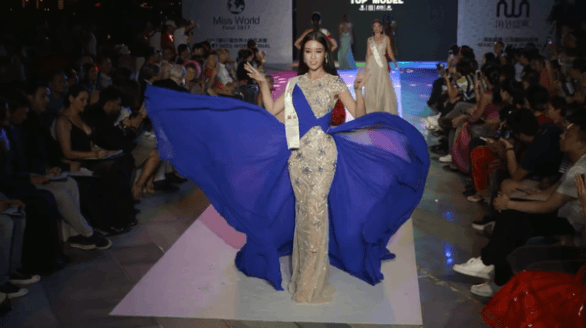 Hoa hậu Mỹ Linh, Thùy Linh xuất hiện trong clip giới thiệu Miss World 2021 - Ảnh 2.