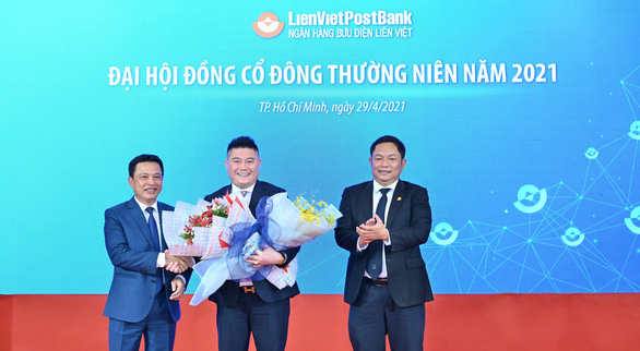 Bầu Thụy được bầu làm phó chủ tịch HĐQT LienVietPostBank ngay trong cuộc họp đầu tiên - Ảnh 1.