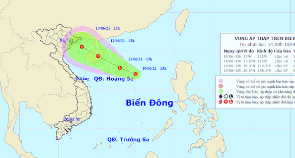 Xuất hiện vùng áp thấp giữa biển Đông, có khả năng mạnh thêm - Ảnh 1.