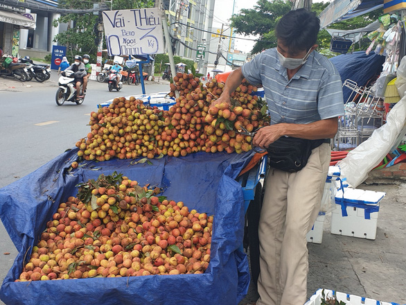 Đến lượt bơ, chôm chôm… chờ hỗ trợ - Ảnh 1.