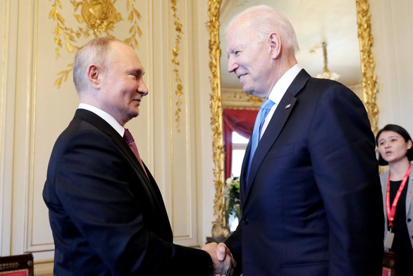 Tổng thống Putin và Biden bước vào hội đàm dài 5 tiếng - Ảnh 1.