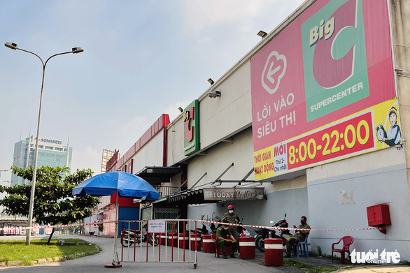 Dỡ phong tỏa Big C Đồng Nai trước thời hạn, siêu thị mở cửa trở lại từ 8h sáng 25-6 - Ảnh 1.