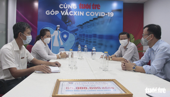 Agribank Lý Thường Kiệt góp tiền ủng hộ biên giới chống dịch COVID-19 - Ảnh 1. Agribank Lý Thường Kiệt góp tiền ủng hộ biên giới chống dịch COVID-19 - Ảnh 1.