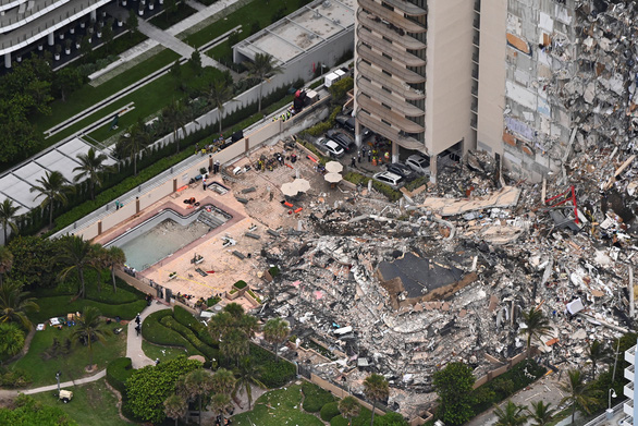 Tòa nhà 12 tầng bị sập ở Mỹ đã bị lún nhiều năm - Ảnh 1.