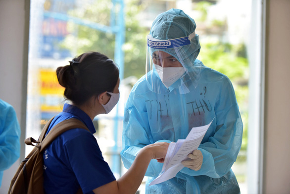 HHen Niê, Mai Phương Thúy, Mâu Thủy.... tham gia điều phối tiêm vắc xin COVID-19 - Ảnh 3.