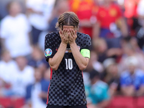 Modric từ chối trả lời có tiếp tục thi đấu ở World Cup 2022 không? - Ảnh 1.