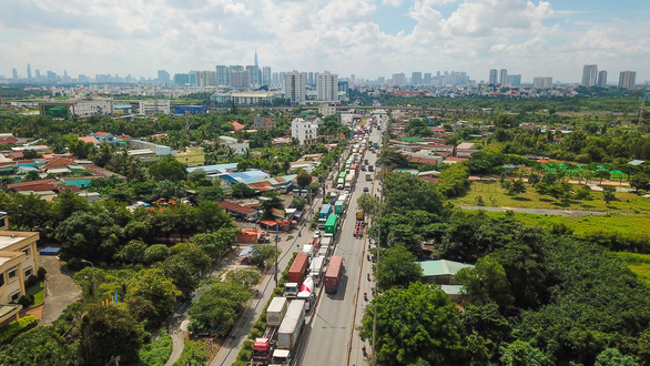 Chỉ vài ngày nữa, TP.HCM thử nghiệm thu phí cảng biển - Ảnh 1.