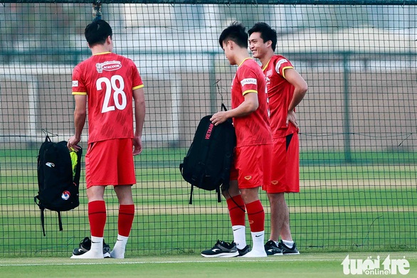 Tiền vệ Tuấn Anh may mắn không bị tổn thương về xương - Ảnh 2. Tiền vệ Tuấn Anh may mắn không bị tổn thương về xương - Ảnh 2.