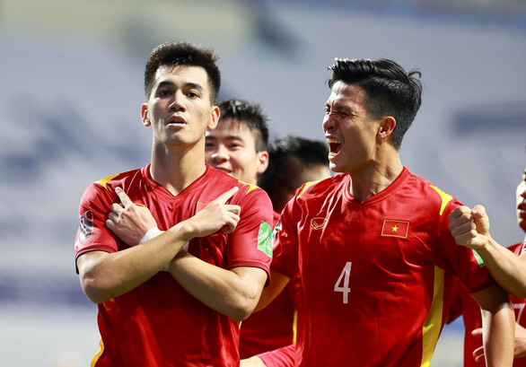 Indonesia đá xấu xí, Việt Nam vẫn đại thắng 4-0 - Ảnh 1.