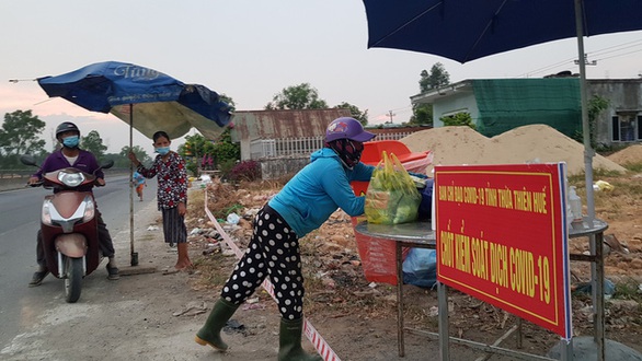 Dịch COVID-19 ngày 13-7: Bình Phước giãn cách xã hội theo Chỉ thị 15 thêm huyện Đồng Phú - Ảnh 2. Dịch COVID-19 ngày 13-7: Bình Phước giãn cách xã hội theo Chỉ thị 15 thêm huyện Đồng Phú - Ảnh 2.