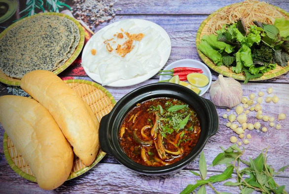 The Nghe people show how to cook enough standard eel dishes from Nghe An in the days of separation - Photo 3.