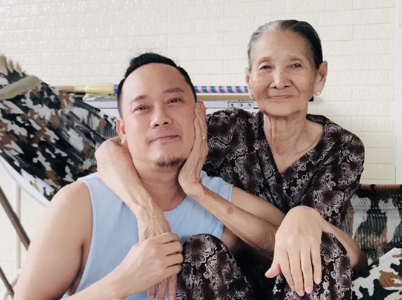 Võ Việt Chung chia sẻ cách nấu món ngon, giàu dinh dưỡng từ rau củ quả có sẵn trong tủ lạnh - Ảnh 3. Võ Việt Chung chia sẻ cách nấu món ngon, giàu dinh dưỡng từ rau củ quả có sẵn trong tủ lạnh - Ảnh 3.