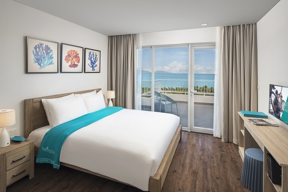 Một khách sạn 4 sao ở Quảng Nam mở cửa đón người từ TP.HCM về cách ly miễn phí - Ảnh 2. Một khách sạn 4 sao ở Quảng Nam mở cửa đón người từ TP.HCM về cách ly miễn phí - Ảnh 2.