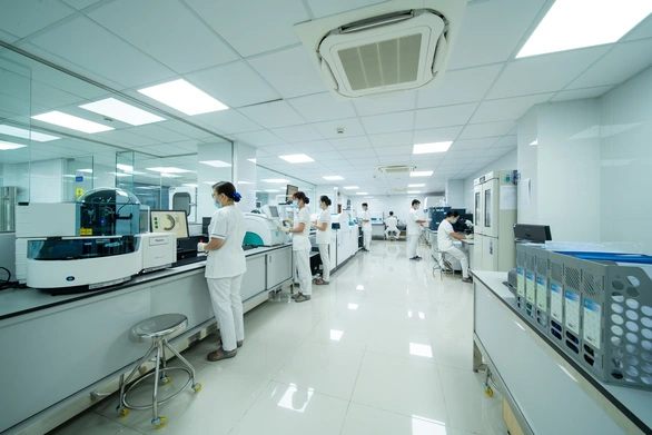 Bệnh viện đa khoa Tâm Anh TP.HCM đầu tư lớn cho dịch vụ xét nghiệm COVID-19 - Ảnh 2. Bệnh viện đa khoa Tâm Anh TP.HCM đầu tư lớn cho dịch vụ xét nghiệm COVID-19 - Ảnh 2.