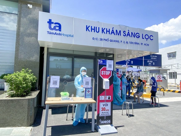 Bệnh viện đa khoa Tâm Anh TP.HCM đầu tư lớn cho dịch vụ xét nghiệm COVID-19 - Ảnh 3. Bệnh viện đa khoa Tâm Anh TP.HCM đầu tư lớn cho dịch vụ xét nghiệm COVID-19 - Ảnh 3.