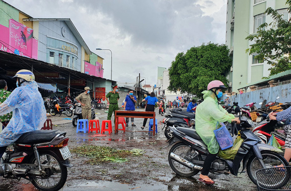 Các tỉnh miền Tây trước giờ G đồng bộ giãn cách theo chỉ thị 16 - Ảnh 2.