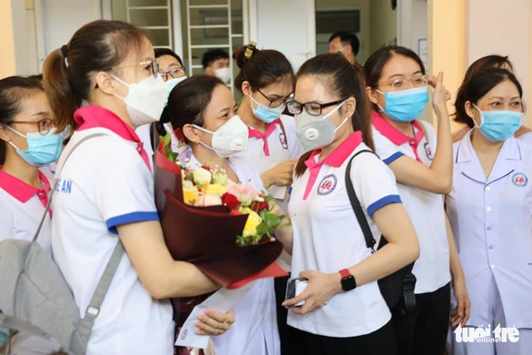 Dịch COVID-19 ngày 19-7: Hơn 10.000 người nguy cơ cao ở Hà Nội âm tính COVID-19 - Ảnh 4. Dịch COVID-19 ngày 19-7: Hơn 10.000 người nguy cơ cao ở Hà Nội âm tính COVID-19 - Ảnh 4.