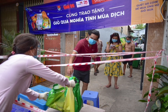 Bộ Công thương đề nghị quân đội hỗ trợ thu hoạch, vận chuyển hàng thiết yếu - Ảnh 1.