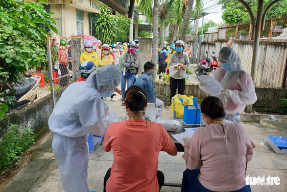 Không đáp ứng ‘3 tại chỗ’, hàng loạt công ty ở Đồng Nai cho công nhân tạm nghỉ việc - Ảnh 2.