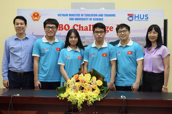Bốn học sinh Việt Nam giành huy chương Olympic sinh học quốc tế năm 2021 - Ảnh 1.