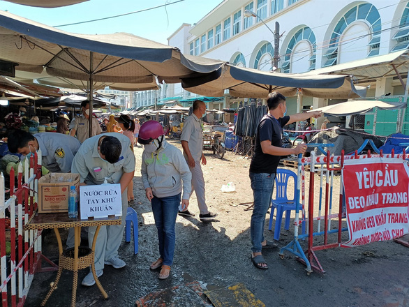 Khánh Hòa đóng cửa chợ truyền thống, chợ đầu mối ở một số địa phương - Ảnh 1.