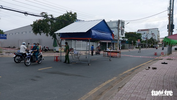 Phát hiện 50 ca dương tính COVID-19, An Giang siết đi chợ 2 lần/tuần - Ảnh 2. Phát hiện 50 ca dương tính COVID-19, An Giang siết đi chợ 2 lần/tuần - Ảnh 2.