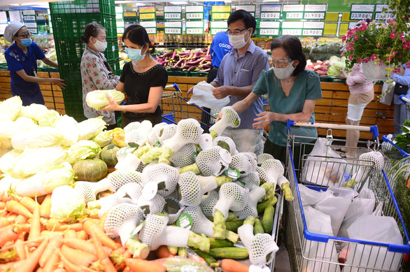 Bộ Công thương hỏa tốc đề xuất Thủ tướng thay hàng hóa thiết yếu bằng hàng hóa cấm lưu thông - Ảnh 1.