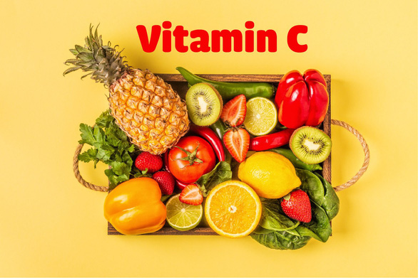 Bổ sung Vitamin C tăng đề kháng mùa dịch như thế nào cho đúng? - Ảnh 1.