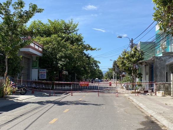 DỊCH COVID-19 ngày 29-7: Hà Nội thêm 39 ca, TP Tam Kỳ tạm dừng một số hoạt động - Ảnh 2.