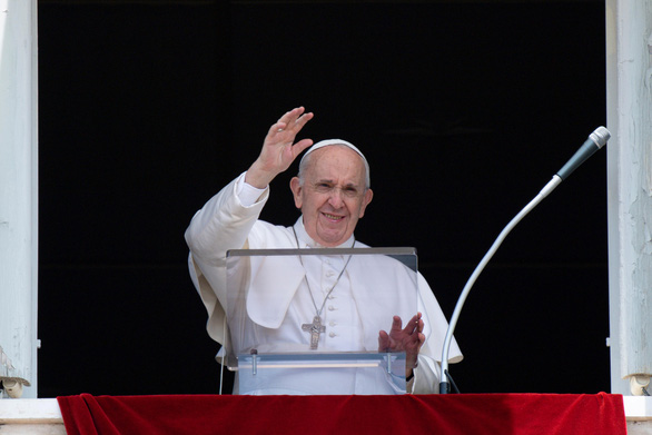 Giáo hoàng Francis ổn định sau phẫu thuật ruột - Ảnh 1.