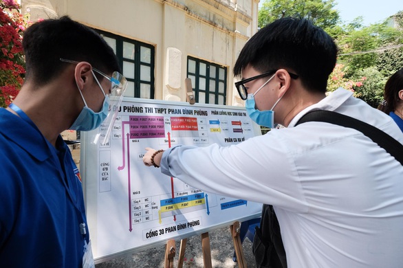 Trên 1 triệu thí sinh cả nước làm thủ tục dự thi tốt nghiệp THPT - Ảnh 30. Trên 1 triệu thí sinh cả nước làm thủ tục dự thi tốt nghiệp THPT - Ảnh 30.
