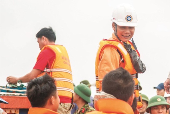 Thuyền viên Việt Nam được IMO trao thưởng hành động dũng cảm đặc biệt - Ảnh 1. Thuyền viên Việt Nam được IMO trao thưởng hành động dũng cảm đặc biệt - Ảnh 1.