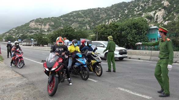 400 người đi xe máy từ Đồng Nai về Ninh Thuận trở thành F0 - Ảnh 1.