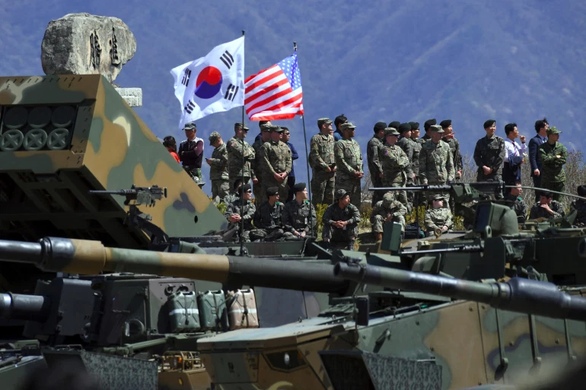 Bị so sánh Hàn Quốc sẽ như Afghanistan nếu Mỹ rút, nghị sĩ Hàn Quốc lập tức đáp trả - Ảnh 1.