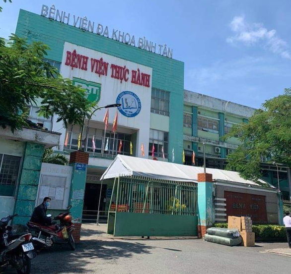 Bệnh viện Đa khoa Bình Tân hoàn trả viện phí cho người chết vì COVID-19 - Ảnh 1.