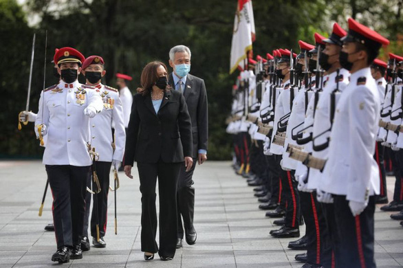 Singapore tặng phó tổng thống Mỹ chậu lan mang tên bà - Ảnh 3.