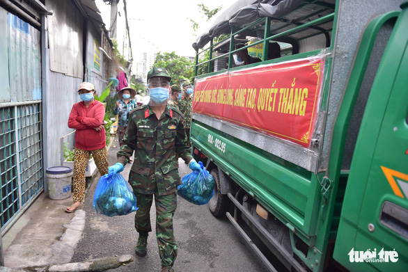 Bộ đội đến rồi! - Ảnh 1.