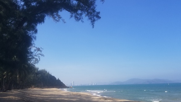 Phát hiện thi thể bệnh nhân phong chết cháy trên bãi biển - Ảnh 1. Phát hiện thi thể bệnh nhân phong chết cháy trên bãi biển - Ảnh 1.