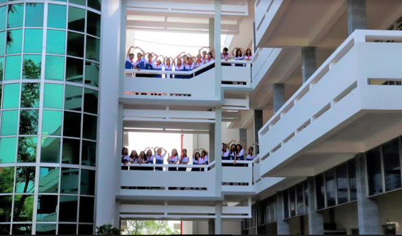 Gen Z Tạo ưu thế - Bật chất riêng với TOP ngành học gia tăng cơ hội trúng tuyển ĐH Kinh Tế TP.HCM - Ảnh 4. Gen Z Tạo ưu thế - Bật chất riêng với TOP ngành học gia tăng cơ hội trúng tuyển ĐH Kinh Tế TP.HCM - Ảnh 4.