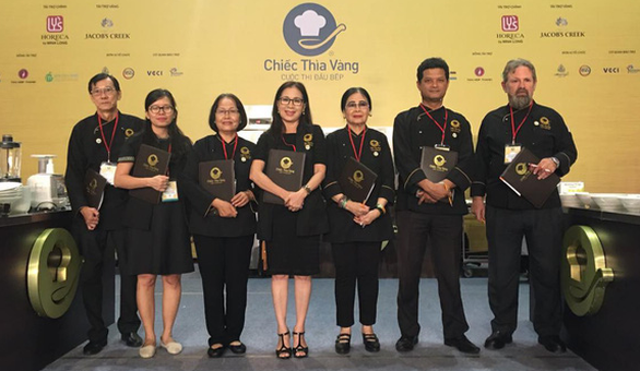 Các chuyên gia ẩm thực tiếc thương nhà giáo ưu tú Triệu Thị Chơi - Ảnh 2. Các chuyên gia ẩm thực tiếc thương nhà giáo ưu tú Triệu Thị Chơi - Ảnh 2.