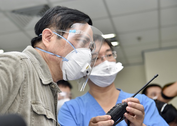 Thủ tướng đề nghị người dân gọi điện tới số điện thoại khẩn cấp của phường để kiểm tra - Ảnh 4.