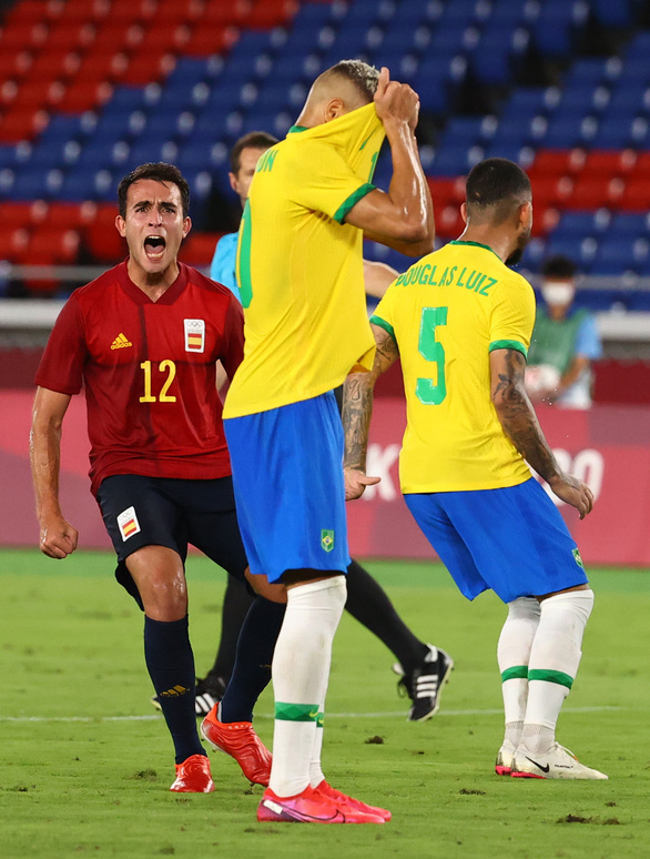 Brazil bảo vệ thành công HCV bóng đá nam Olympic - Ảnh 2. Brazil bảo vệ thành công HCV bóng đá nam Olympic - Ảnh 2.