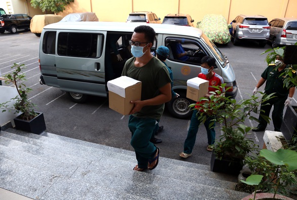 Bộ Tư lệnh TP: Tuyệt đối không nhận tiền của thân nhân người mất vì COVID-19, kể cả tiền cảm ơn - Ảnh 1. Bộ Tư lệnh TP: Tuyệt đối không nhận tiền của thân nhân người mất vì COVID-19, kể cả tiền cảm ơn - Ảnh 1.