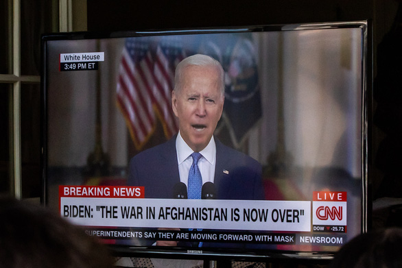 Ông Biden: Tổng thống Afghanistan bỏ trốn giữa những tham nhũng và bất lương - Ảnh 1.