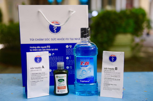 Túi thuốc an sinh - túi thuốc hy vọng cho hàng trăm ngàn F0 điều trị tại nhà - Ảnh 1. Túi thuốc an sinh - túi thuốc hy vọng cho hàng trăm ngàn F0 điều trị tại nhà - Ảnh 1.