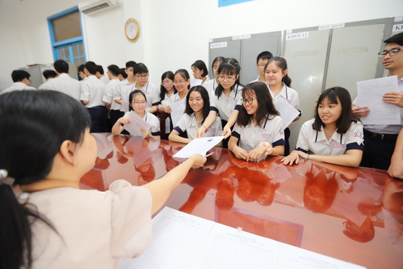 Nhiều trường ĐH công bố điểm chuẩn: ĐH Luật, Bách khoa TP.HCM, ĐH Quốc gia Hà Nội... - Ảnh 1. Nhiều trường ĐH công bố điểm chuẩn: ĐH Luật, Bách khoa TP.HCM, ĐH Quốc gia Hà Nội... - Ảnh 1.