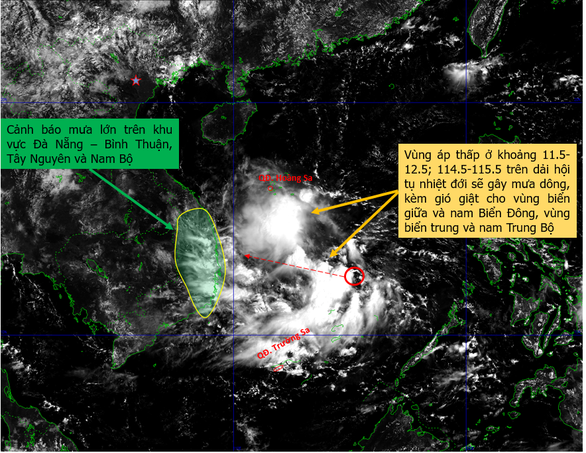Vùng áp thấp ở Biển Đông hướng vào Trung Bộ, gây ra đợt mưa lớn cho Tây Nguyên, Nam Bộ - Ảnh 1.