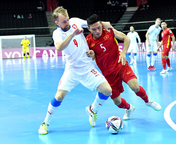 Đội tuyển futsal Việt Nam được thưởng 1 tỉ đồng sau khi lọt vào vòng 1/8 World Cup - Ảnh 1.